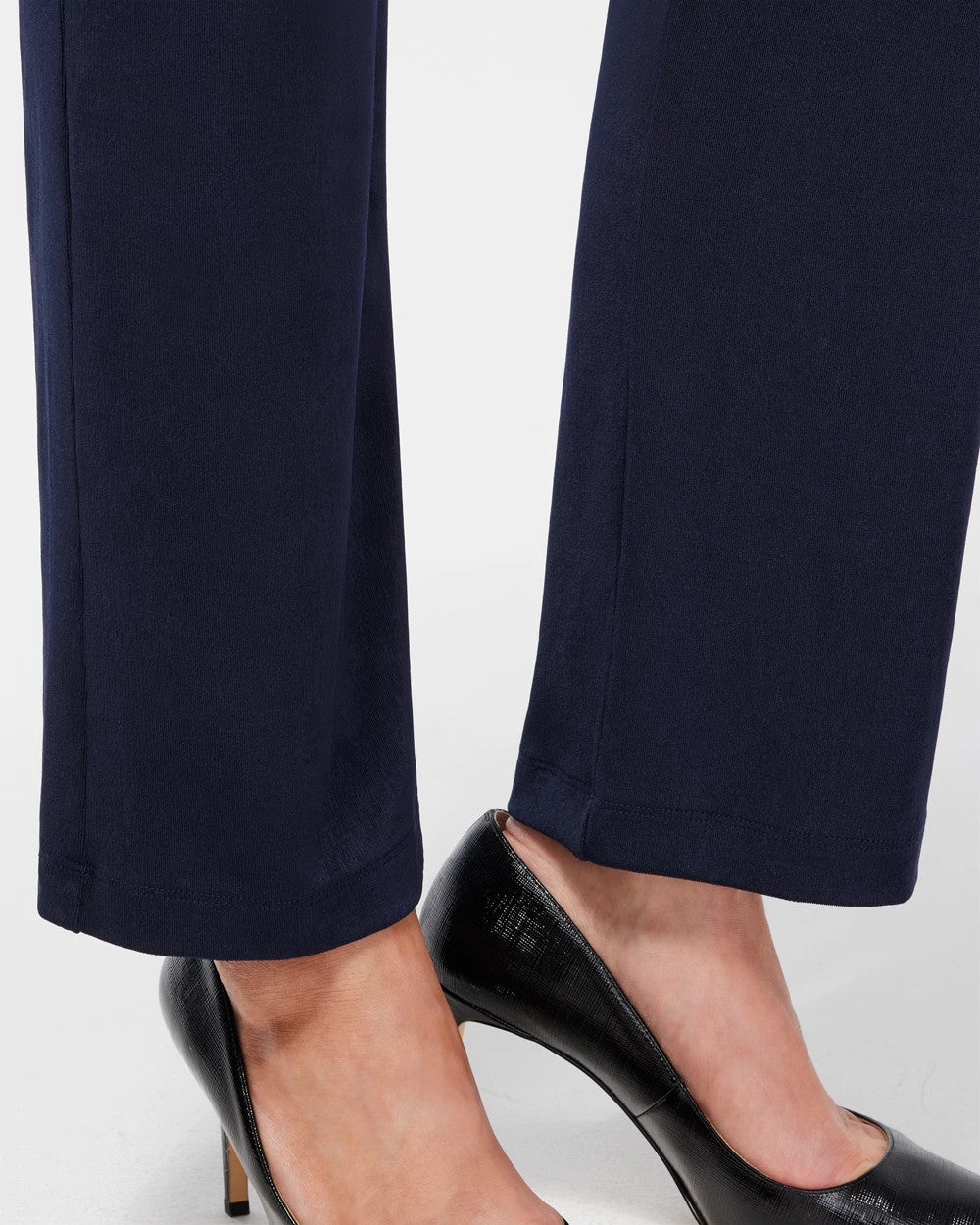 Chico's Travelers™ Classic No Tummy Pants