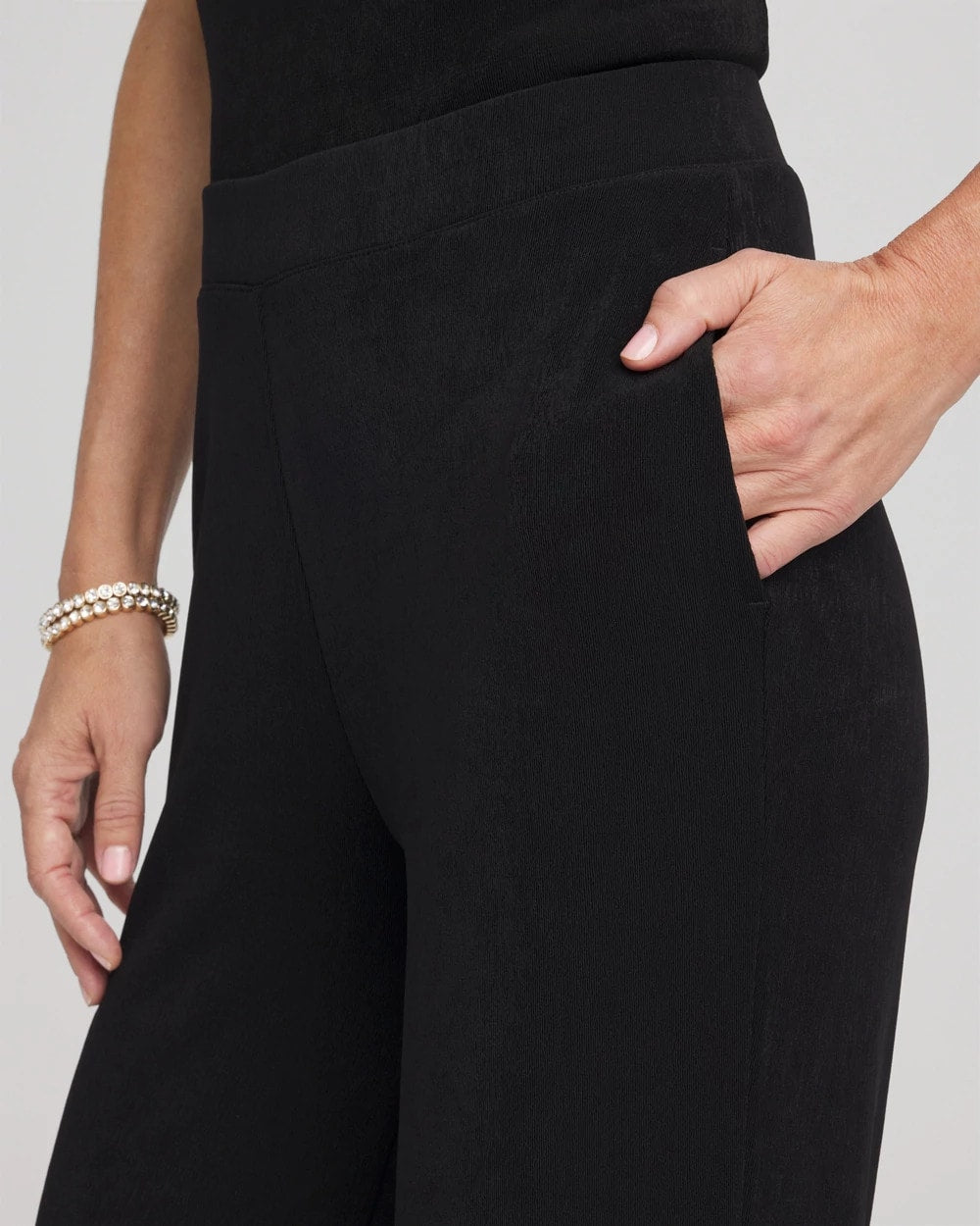 Chico's Travelers™ Wide-Leg Pocket Pants